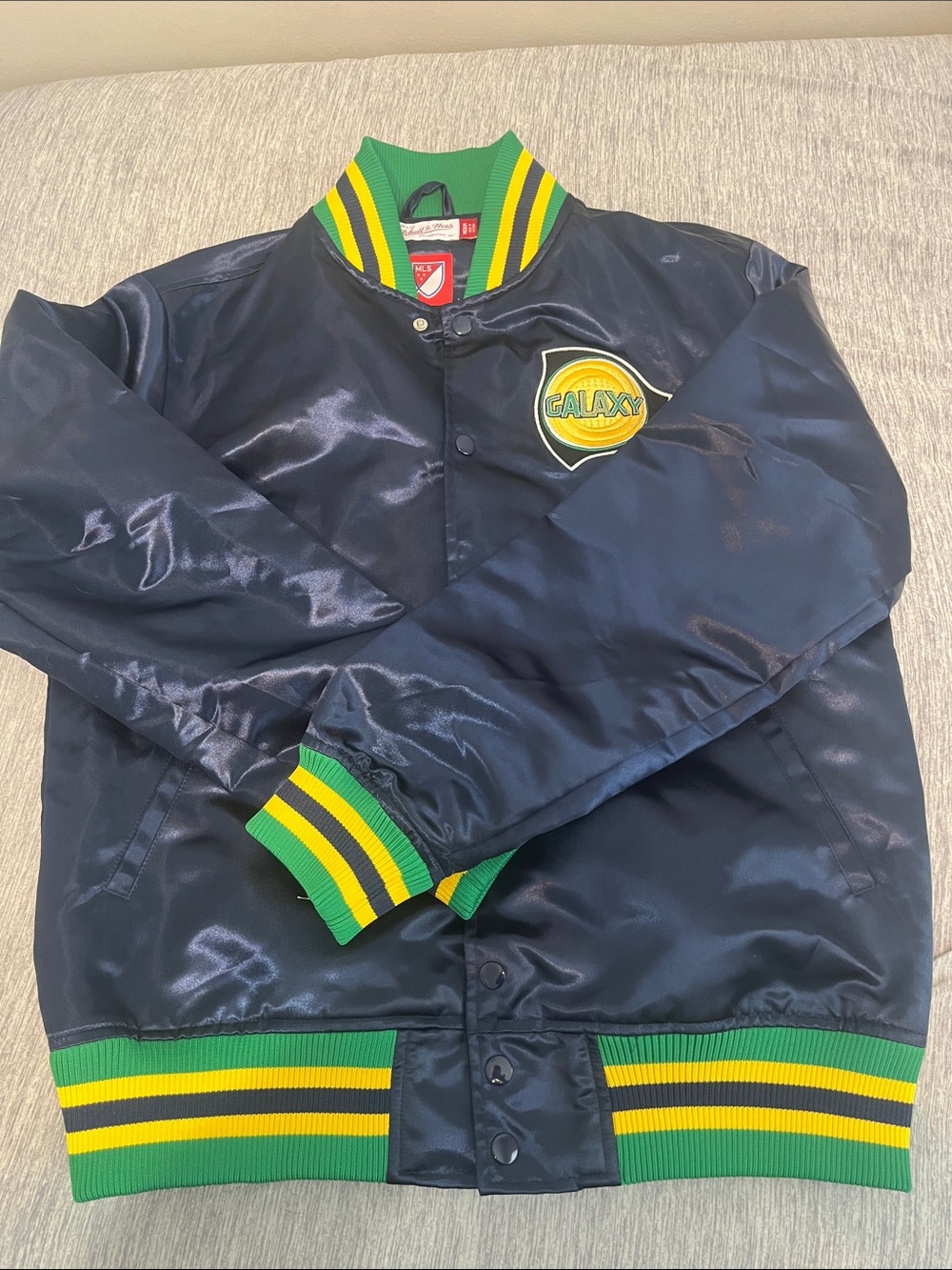 MITCHELL AND NESS L.A Galaxy Satin Jacket 25th Anniversary - Men's M